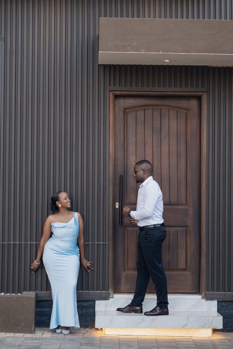 Dismas and Martha at the door